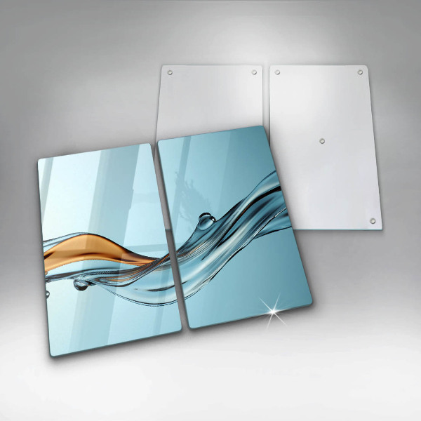 Tocător sticlă Apă pe un fundal albastru