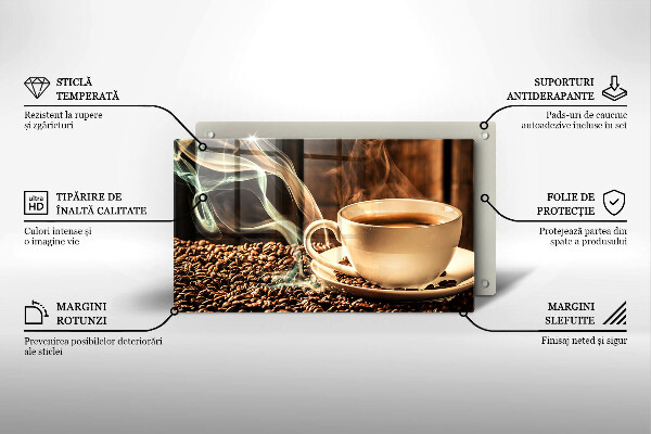 Tocător din sticlă ceașcă și boabe de cafea