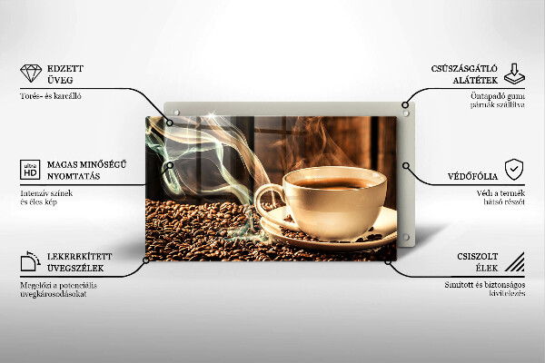 Tocător din sticlă ceașcă și boabe de cafea