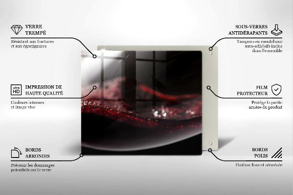 Tocător de bucătărie Vin roșu într-un pahar