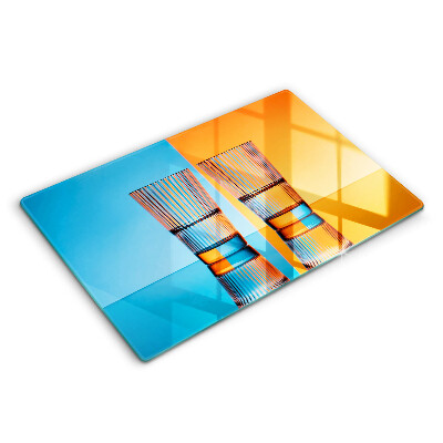 Tocător de bucătărie Două pahare cu apă