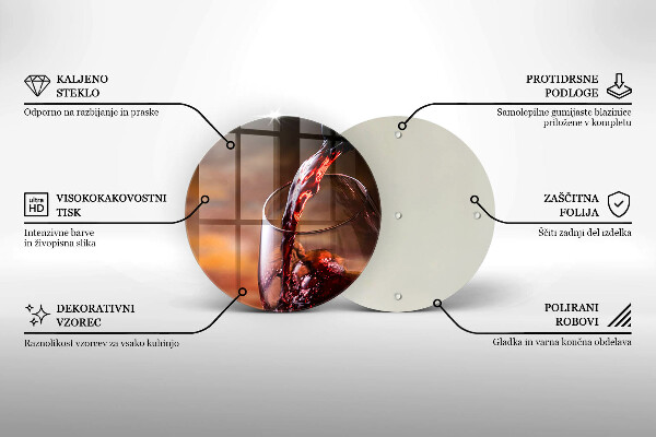 Tocător de bucătărie Vin roșu și un pahar