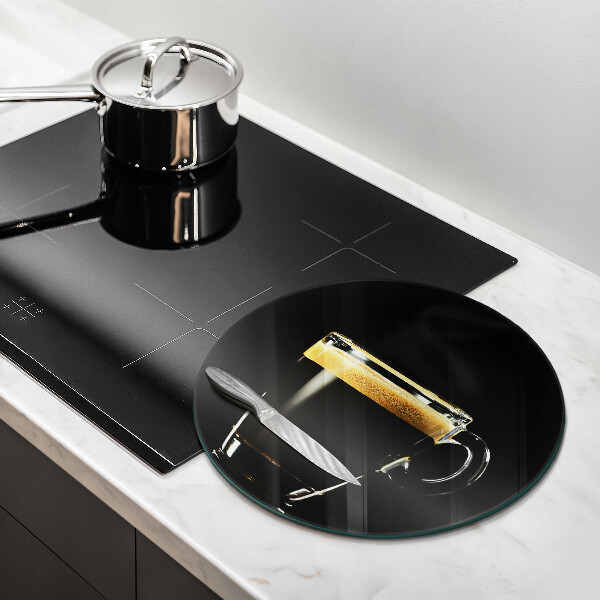 Tocător de bucătărie Un pahar de cafea neagră