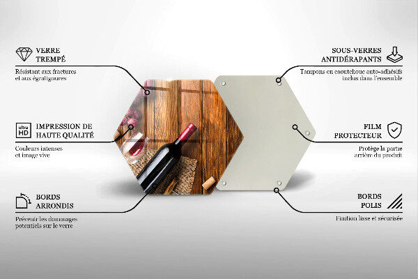 Tocător din sticlă O sticlă de vin roșu