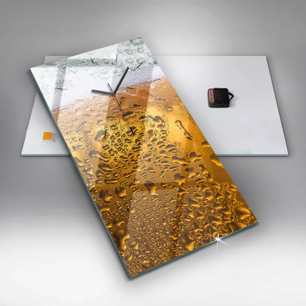 Ceas vertical de perete din sticlă O cană de bere