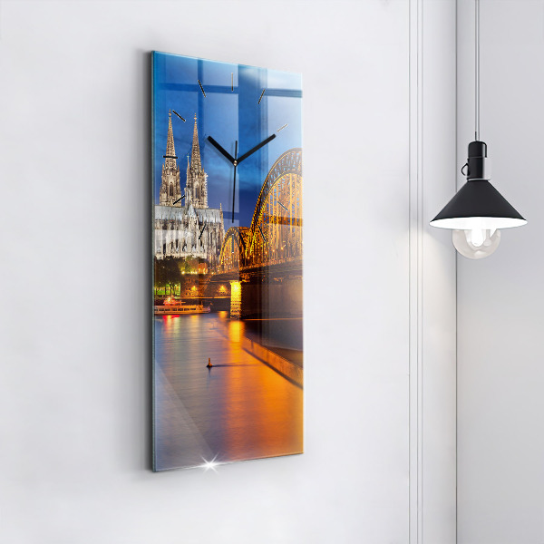 Ceas vertical de perete din sticlă Pod din Germania