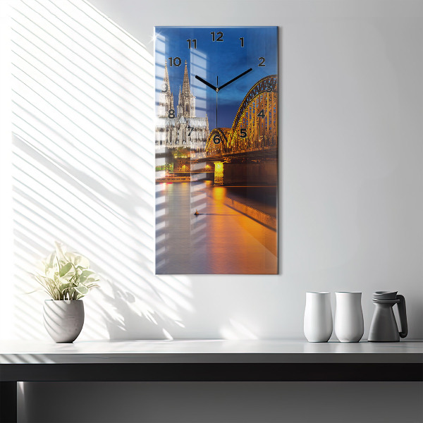 Ceas vertical de perete din sticlă Pod din Germania