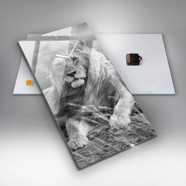 Ceas vertical de perete din sticlă Rezumat - Leu