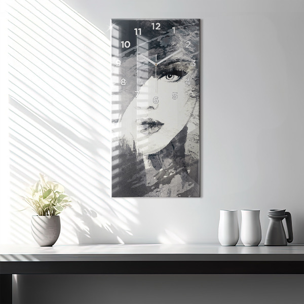 Ceas vertical de perete din sticlă Femeie – acuarele