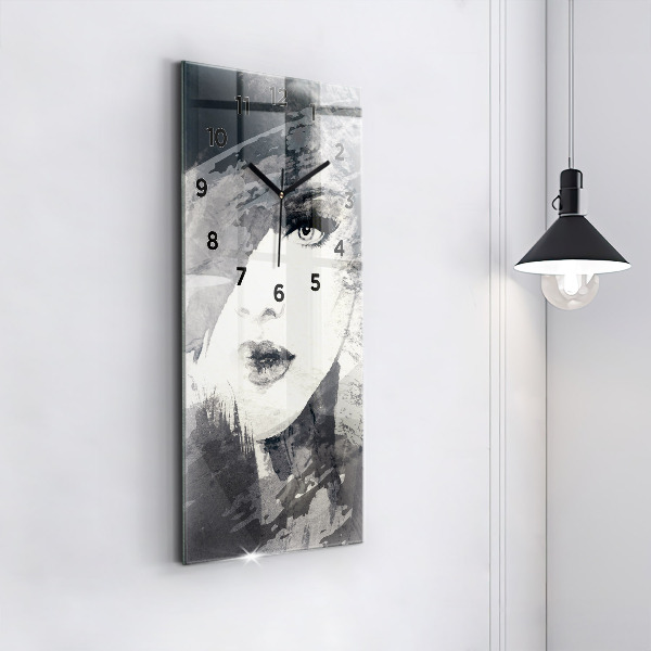 Ceas vertical de perete din sticlă Femeie – acuarele