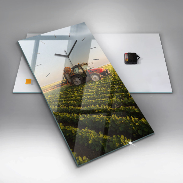 Ceas vertical de perete din sticlă Tractor într-un câmp agricol