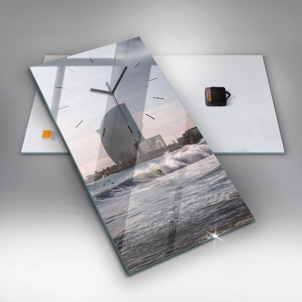 Ceas vertical de perete din sticlă Barcelona Surfer