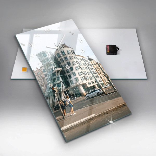 Ceas vertical de perete din sticlă Casa de dans Praga