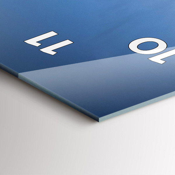 Ceas vertical de perete din sticlă Fotografie din Chicago