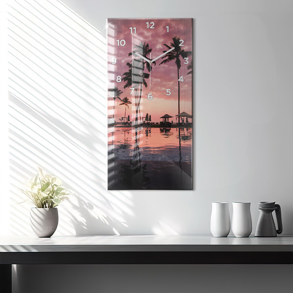 Ceas vertical de perete din sticlă Palmieri din Hawaii