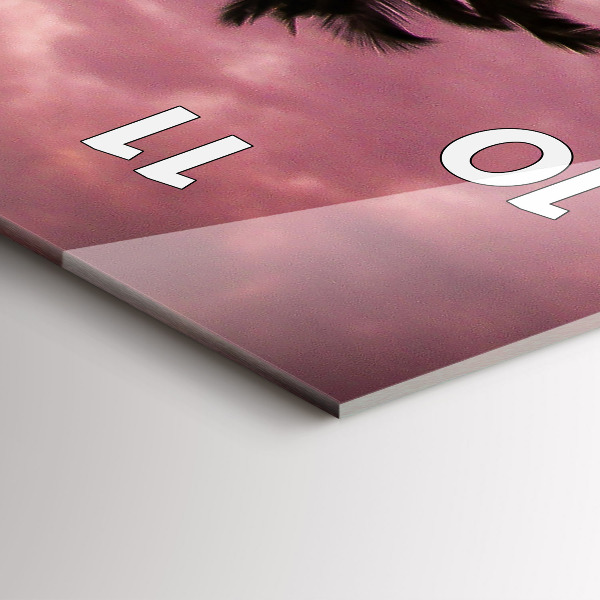 Ceas vertical de perete din sticlă Palmieri din Hawaii