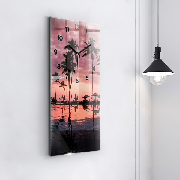 Ceas vertical de perete din sticlă Palmieri din Hawaii