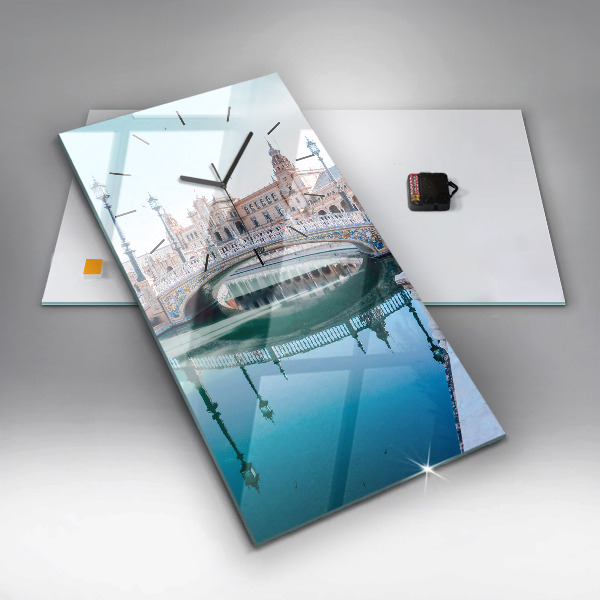 Ceas vertical de perete din sticlă Plaza de España din Sevilla