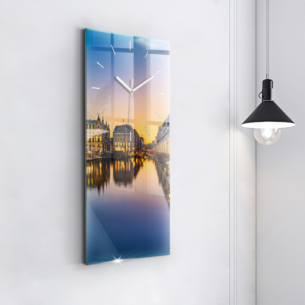Ceas vertical de perete din sticlă Primăria Hamburg
