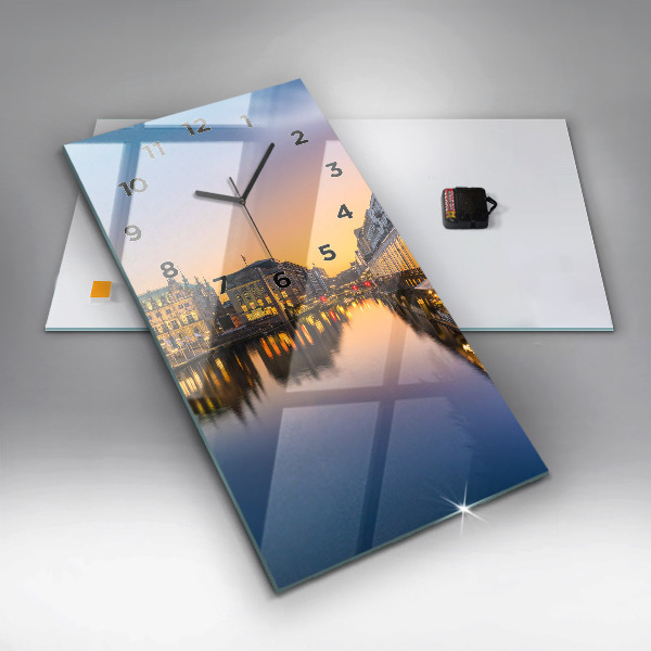 Ceas vertical de perete din sticlă Primăria Hamburg