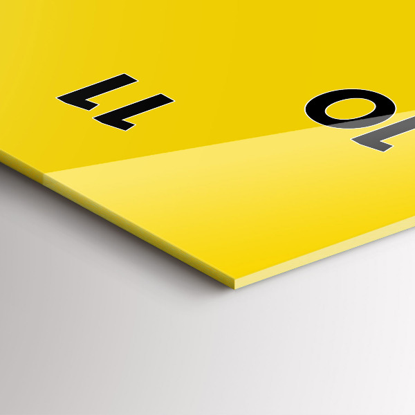 Ceas vertical de perete din sticlă Culoare galben deschis