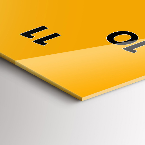 Ceas vertical de perete din sticlă Culoare: galben-auriu