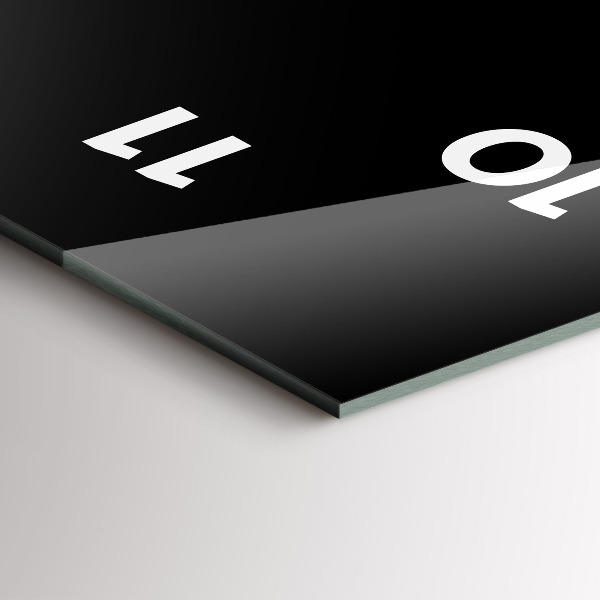 Ceas vertical de perete din sticlă O ceașcă de cafea neagră