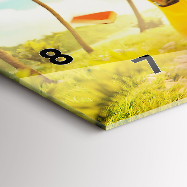 Ceas orizontale de perete din sticlă Mașină cu o placă de surf