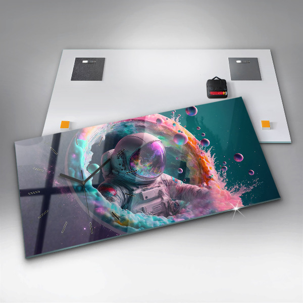 Ceas orizontale de perete din sticlă Cosmonaut nori colorați