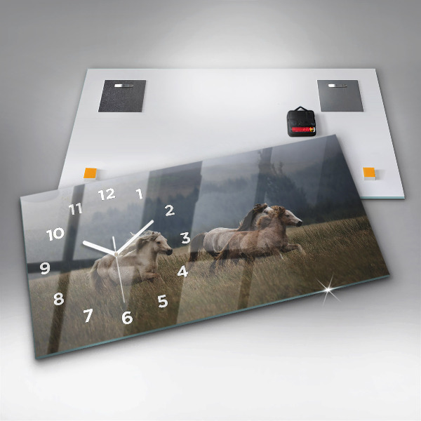 Ceas orizontale de perete din sticlă Caii în galop