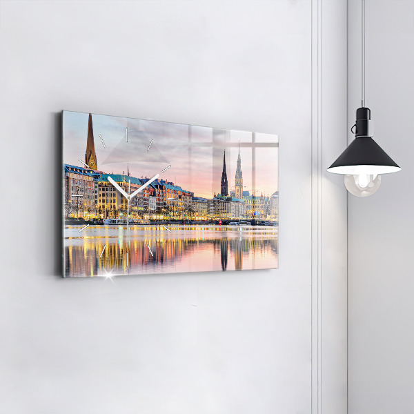 Ceas orizontale de perete din sticlă Alster în Hamburg