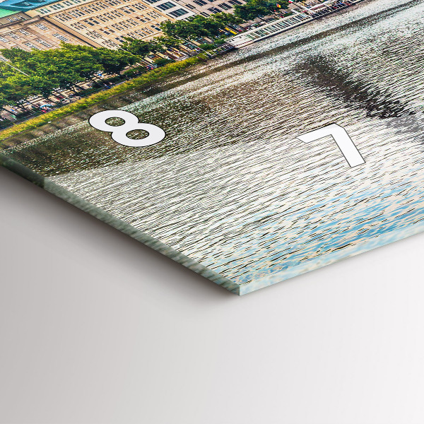 Ceas orizontale de perete din sticlă Binnenalster din Hamburg