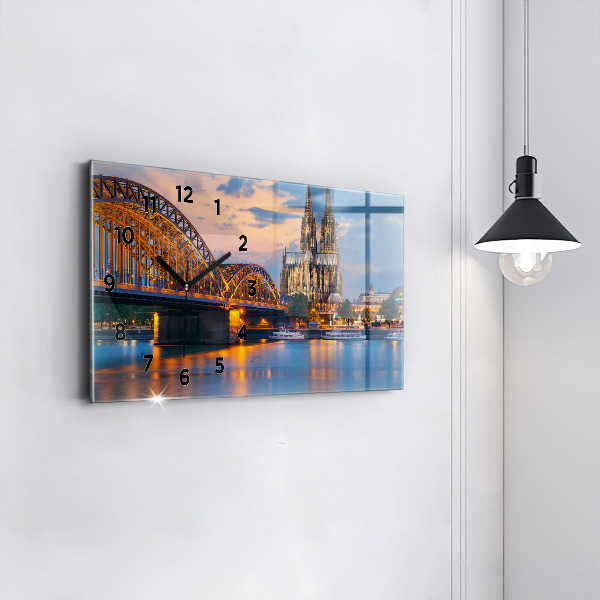 Ceas orizontale de perete din sticlă Vedere la primărie