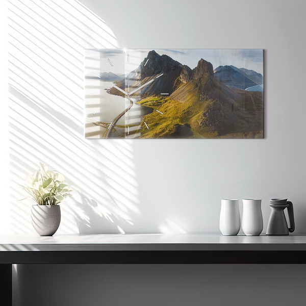 Ceas orizontale de perete din sticlă Drum în Islanda