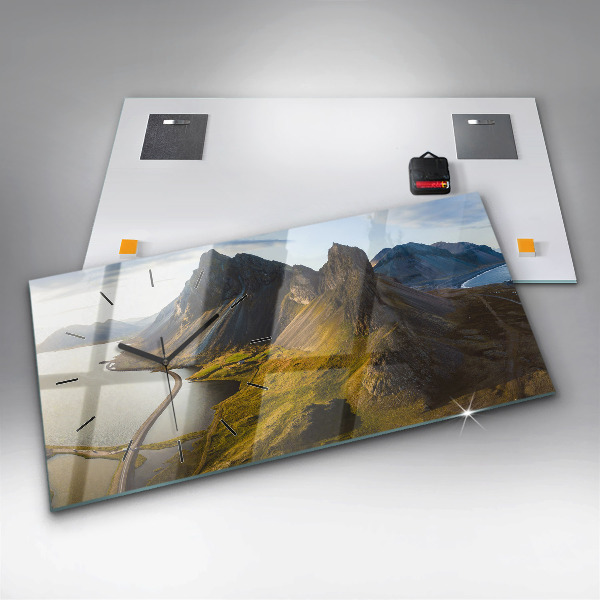 Ceas orizontale de perete din sticlă Drum în Islanda