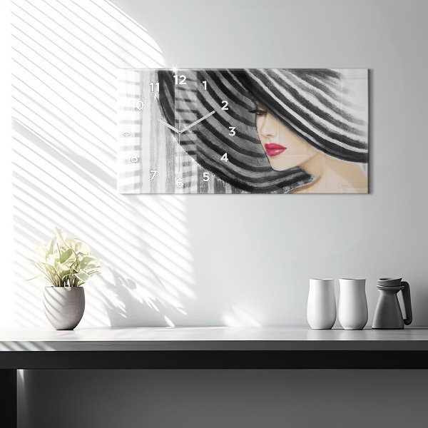 Ceas orizontale de perete din sticlă Femeie în alb și negru