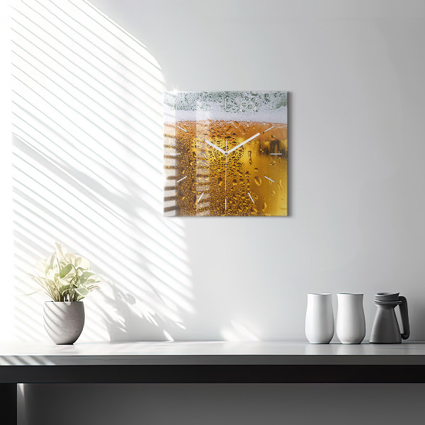 Ceas pătrat de perete din sticlă O cană de bere