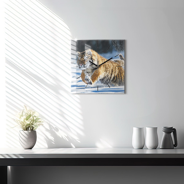 Ceas pătrat de perete din sticlă Un pas curajos înainte