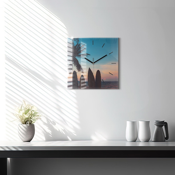 Ceas pătrat de perete din sticlă Surfing pe plajă