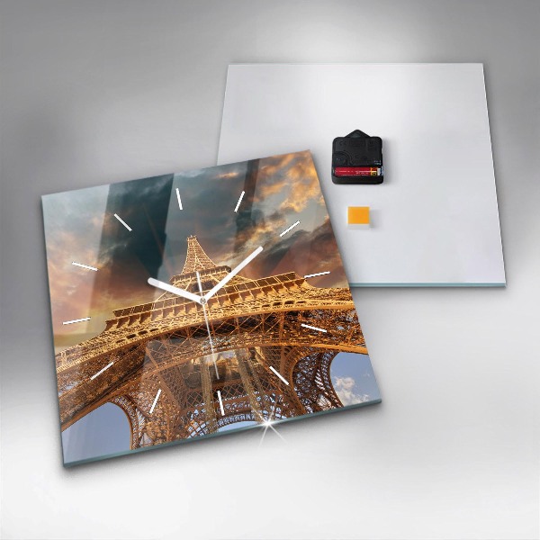 Ceas pătrat de perete din sticlă Turnul Eiffel pe fundalul norilor