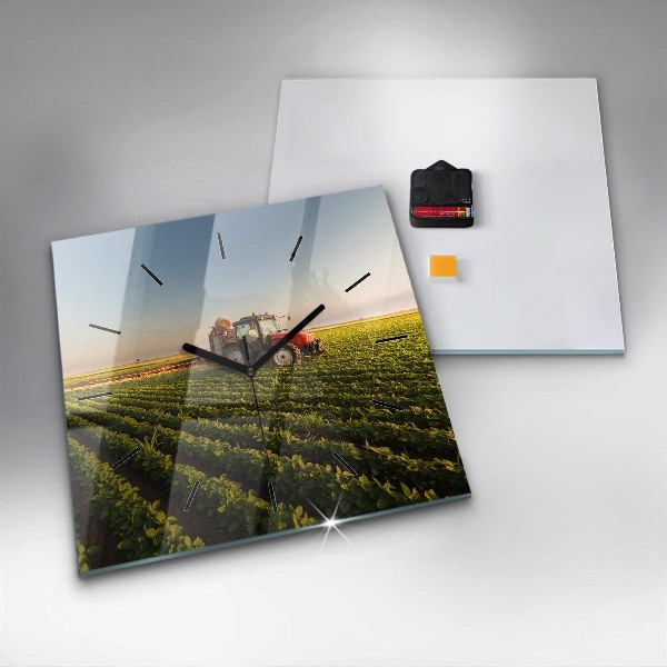 Ceas pătrat de perete din sticlă Tractor într-un câmp agricol