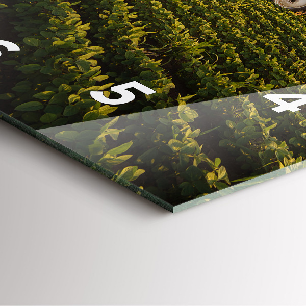 Ceas pătrat de perete din sticlă Tractor într-un câmp agricol