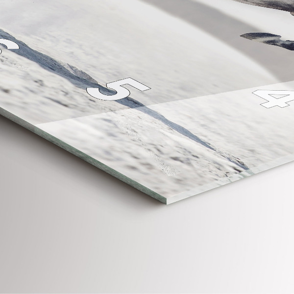 Ceas pătrat de perete din sticlă Cal alb în galop