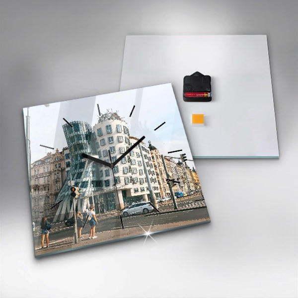 Ceas pătrat de perete din sticlă Casa de dans Praga