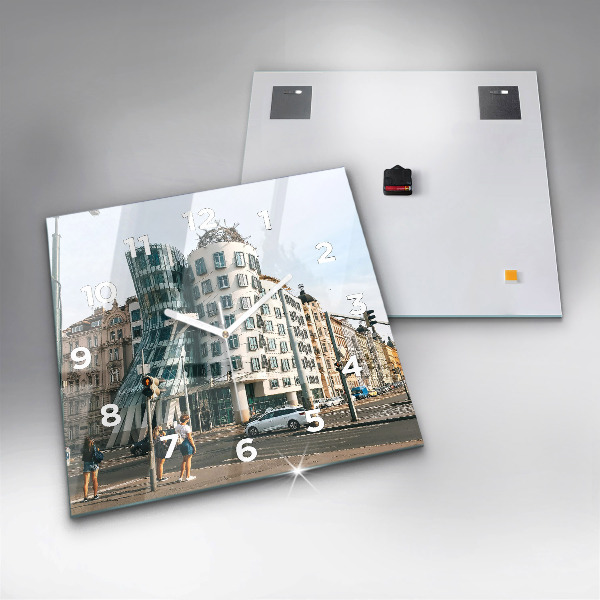 Ceas pătrat de perete din sticlă Casa de dans Praga