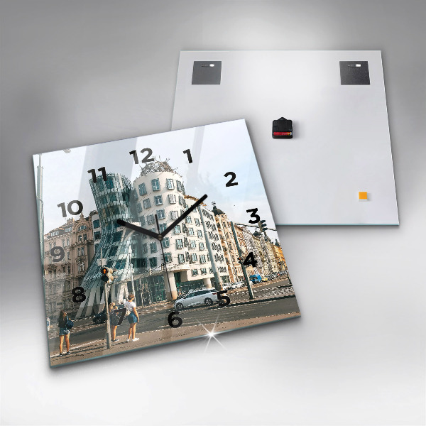 Ceas pătrat de perete din sticlă Casa de dans Praga