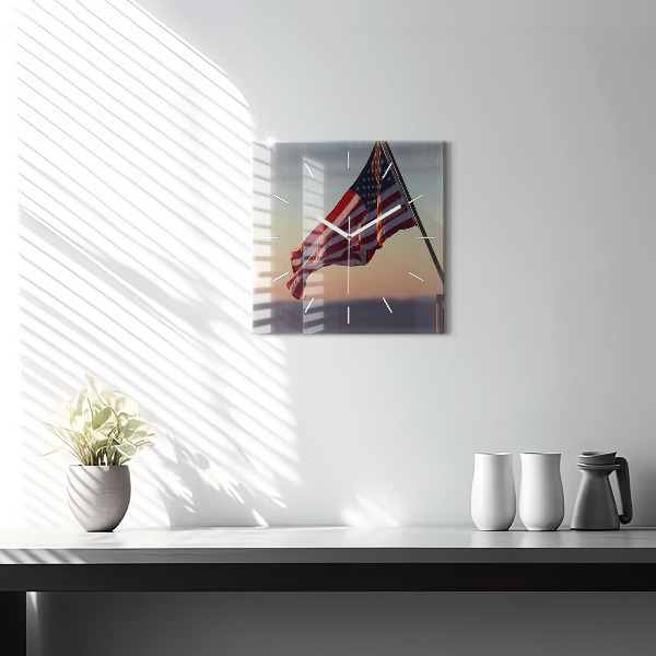 Ceas pătrat de perete din sticlă Steagul SUA care arborează