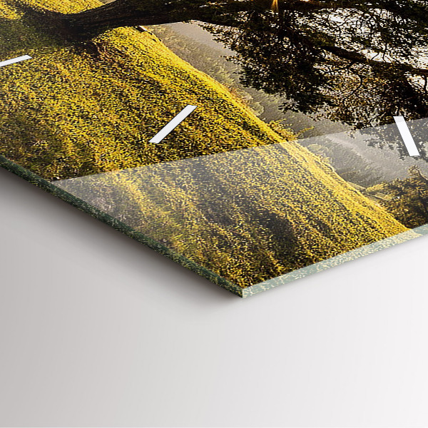 Ceas pătrat de perete din sticlă Un copac pe un deal