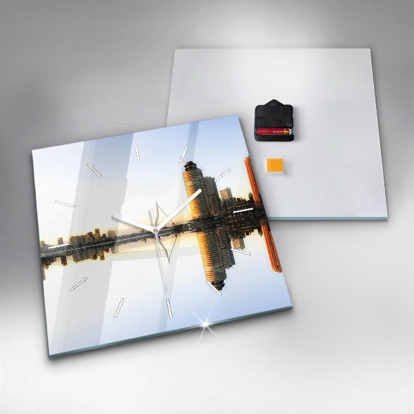 Ceas pătrat de perete din sticlă Un oraș pe râu