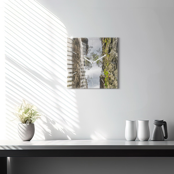 Ceas pătrat de perete din sticlă Oraș rock din Republica Cehă